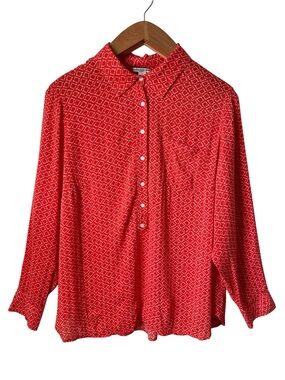 Dalia Collections Women’s Size 2X Red Geometric Diamond Print Button Down Blouse